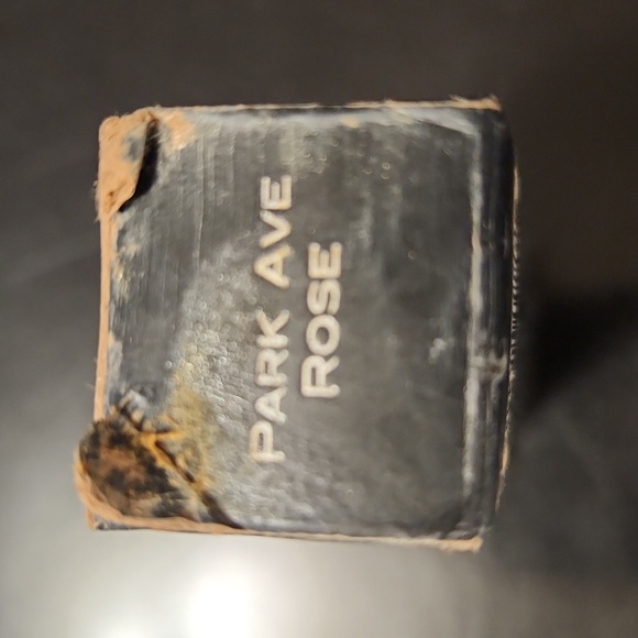 Eve Pearl Lipstick - Picture 2 of 5